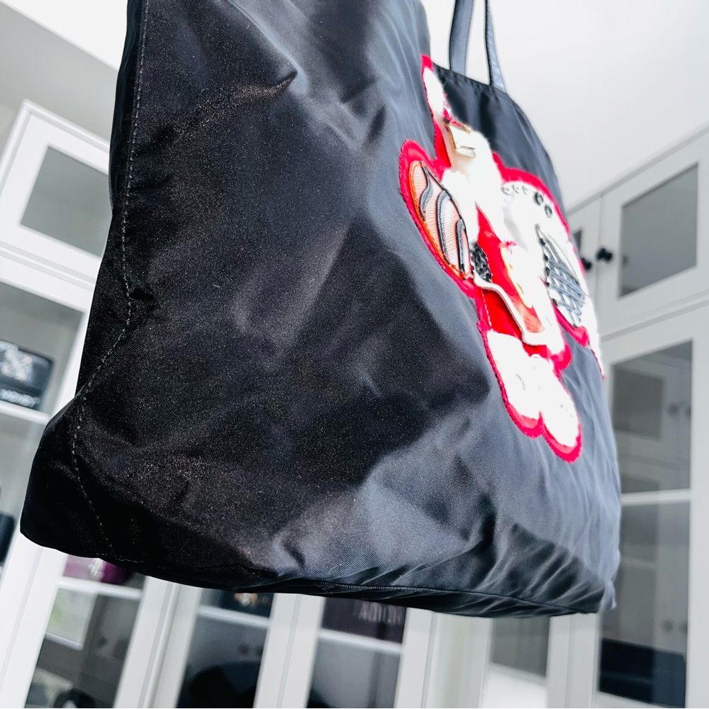 🏀 Prada: Basketball Bear Olympics Limited Edition Tote Bag - Picture 12 of 16